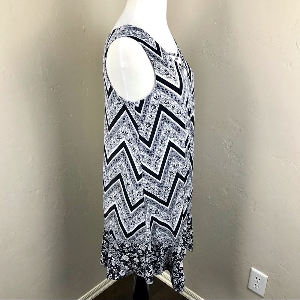 Three Pink Hearts Mixed Print Ruffle Mini Dress - Picture 4 of 8